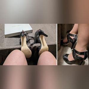 SIZE 7 Metallic Heels